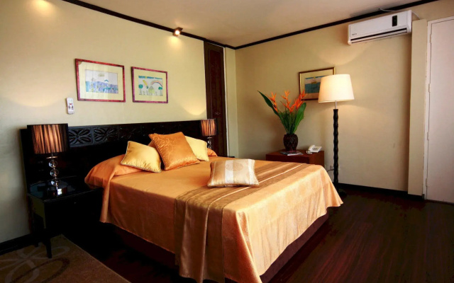 Manila Manor Hotel