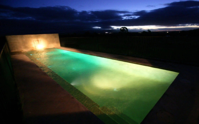 Tonic Hotel