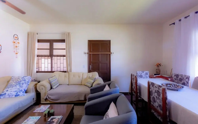 Casa 3 Quartos com Wi-fi Ar e Churrasqueira
