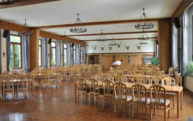 Waldhotel Forsthaus Dröschkau