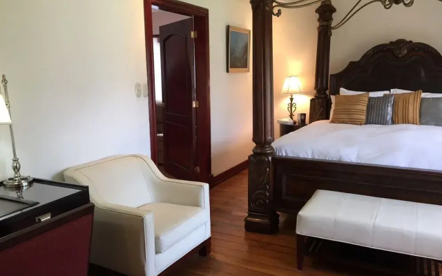 Nest Hotel B & B
