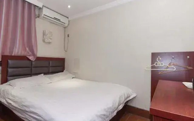 Huilong Express Hotel (Lingbi South Station Branch)