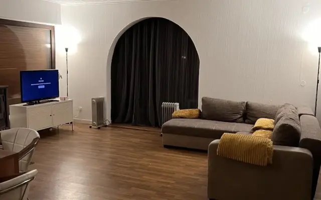 Beautiful 8 Bed Apartment in Hallenberg