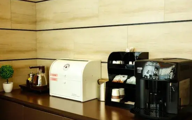 Homeinn Plus Hotel (Weihai Railway Station Hanlefang Pedestrian Street)