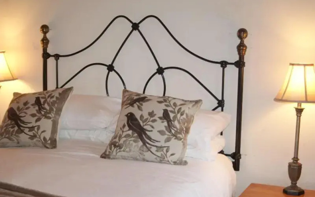 The Whistlefield Inn