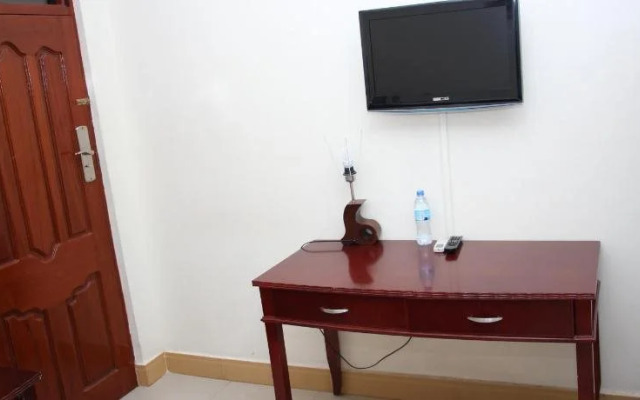 Lenana Hotel