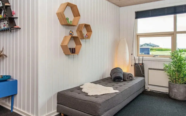 Vibrant Holiday Home in Juelsminde near Sea
