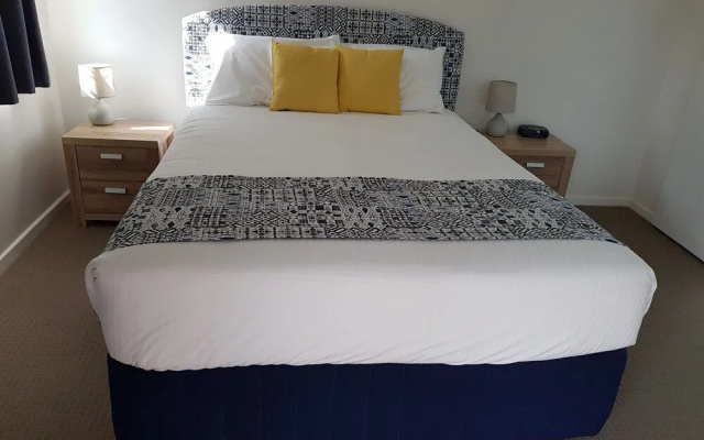 Kings Way Apartments
