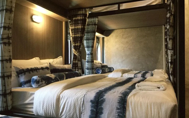 The Chic Lipe - Hostel