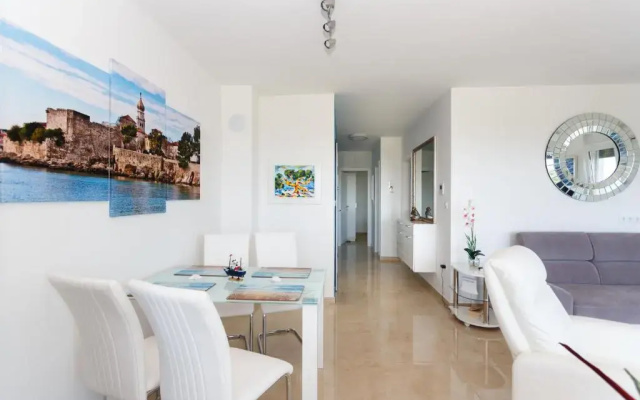 Apartment Marinela