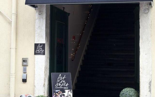 Отель The ART INN Lisbon вид на фасад