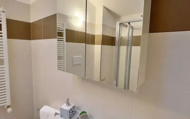 Chic Apt Near Piazza Duomo, Milan