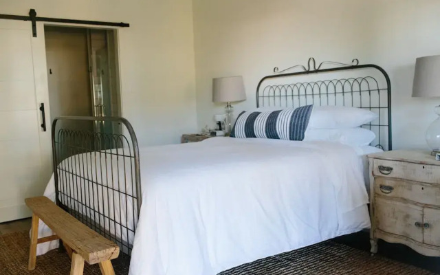 Farmstead Round Top