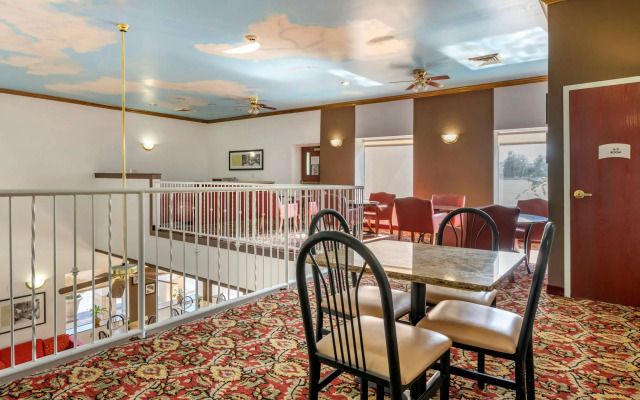Quality Inn Zephyrhills - Dade City