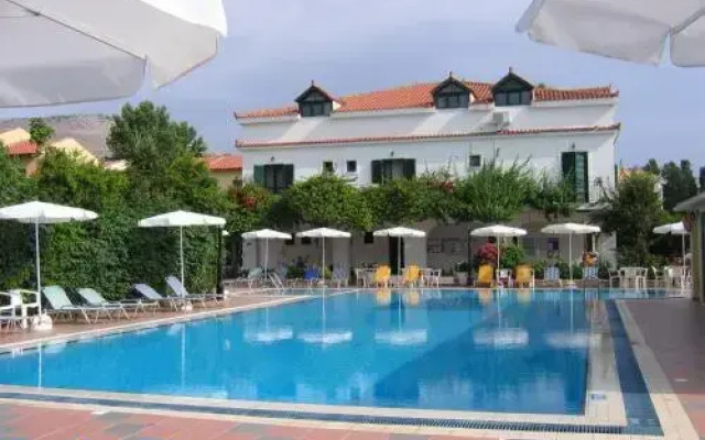 Tara Beach Hotel