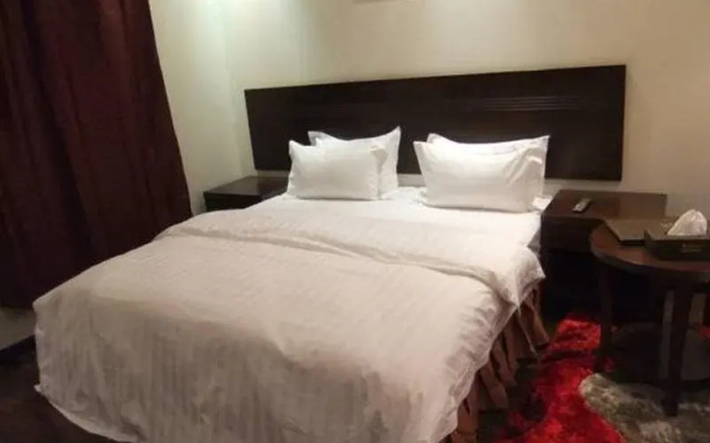 Armada Palace 2