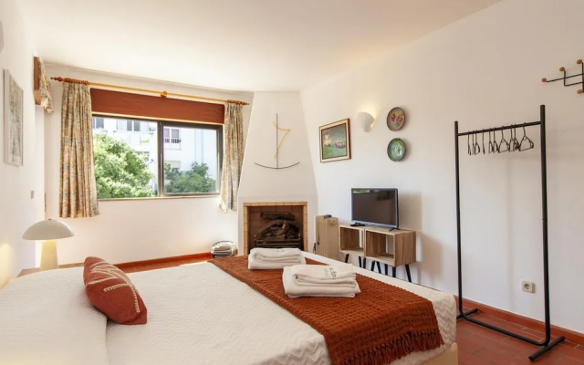N 02 - Bedroom 2 in Amaro Sight Guesthouse