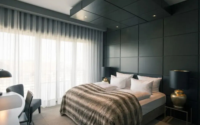 Monbijou Penthouse by Suite.030