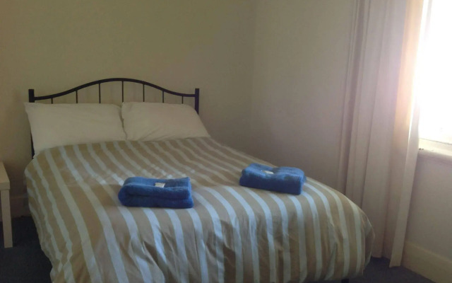 Crown Inn Hotel