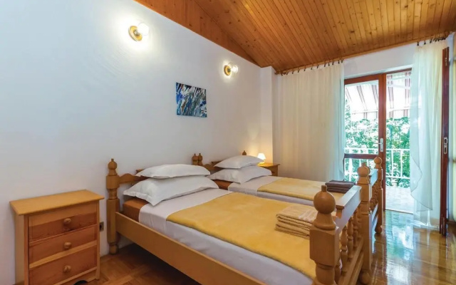 Beautiful Home in Jadranovo With Wifi and 3 Bedrooms