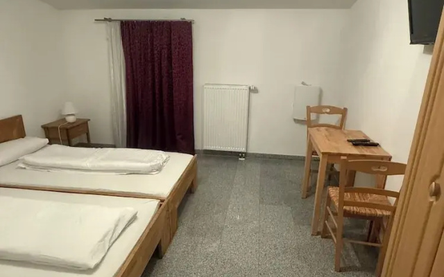Attika Hotel
