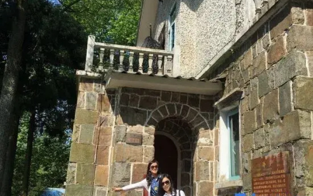 Moganshan Queen Hotel (inside Moganshan Scenic Area)