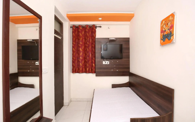 OYO 8664 Hotel 1st Choice