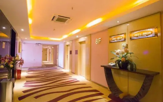 Sunshine Holiday Hotel