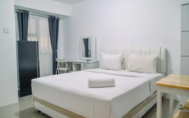 Minimalist Studio Room At Urbantown Serpong Apartment