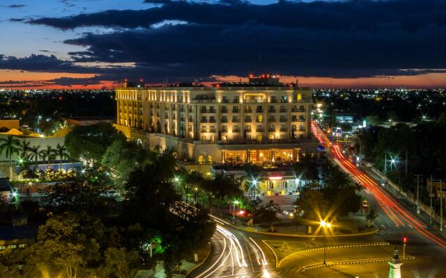 Отель Fiesta Americana Merida вид на фасад