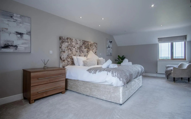 Knights Rest - 4 Bedroom - Princes Gate