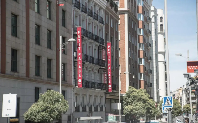 Petit Palace Plaza España