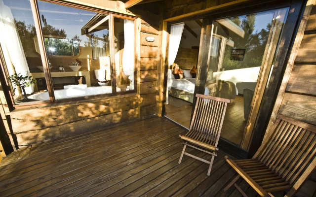 Elephant Hide of Knysna Guest Lodge