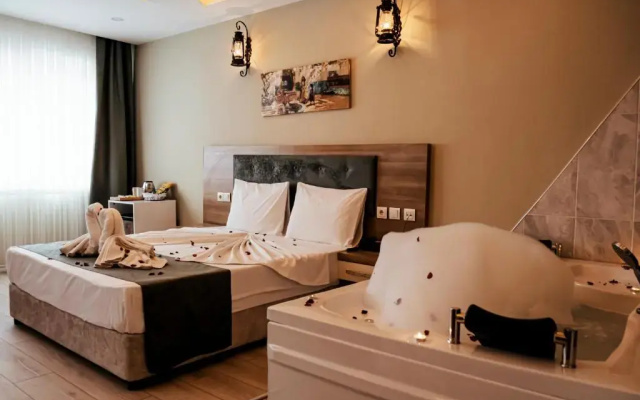 Hasuni̇ Taş Hotel