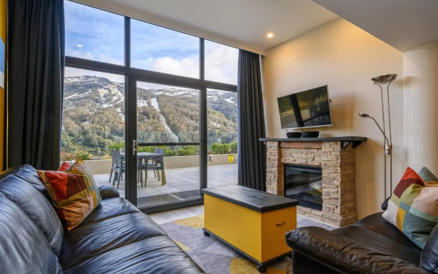 Lantern 2 bedroom Terrace with panoramic mountain view