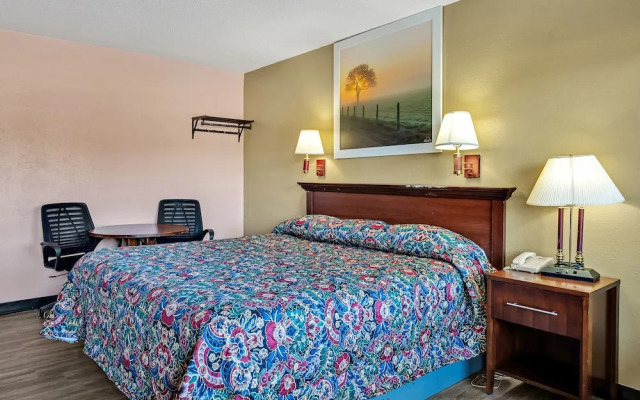 Travelers Inn