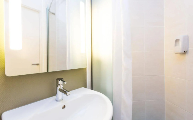 B&B Hôtel NANCY Frouard (2)