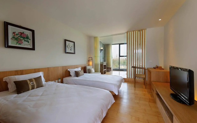 Bazhou MingTang Sun Moon Lake Hot Spring Hotel