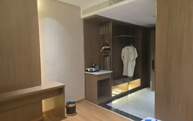Naqu Zangdi Tianxiang Hotel
