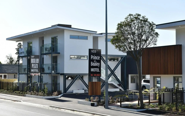 Bealey Plaza Motel
