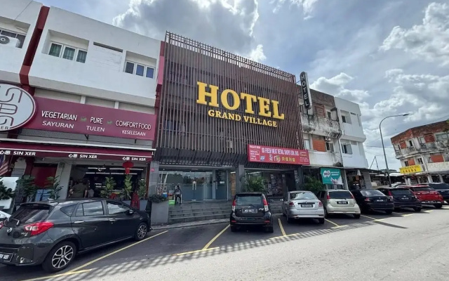 Grand Village Hotel