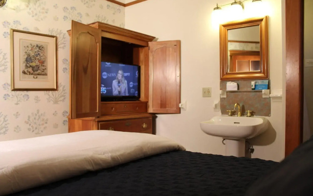 Pacific Grove Inn