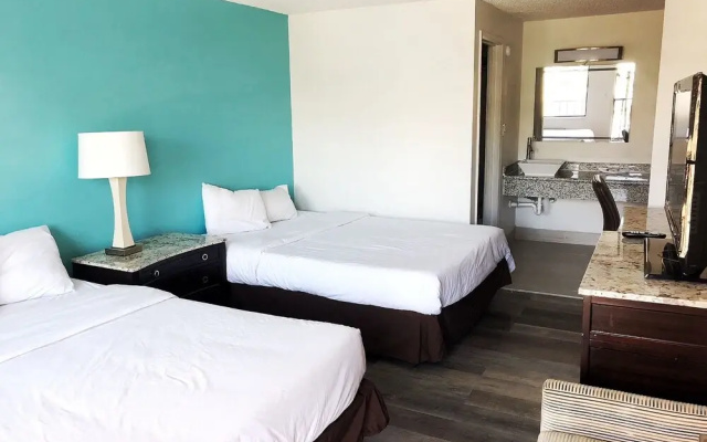 Showboat Inn