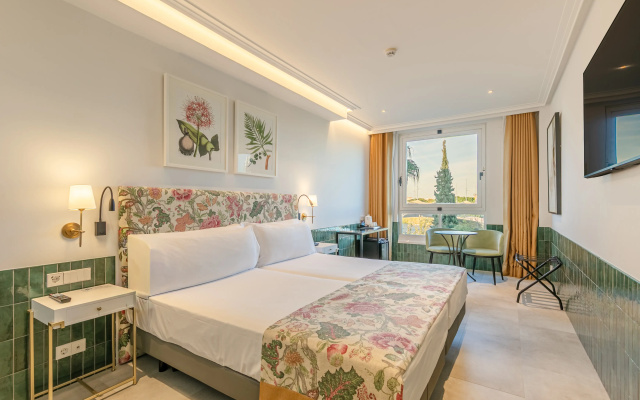 Hotel Ribera de Triana - REOPENING!