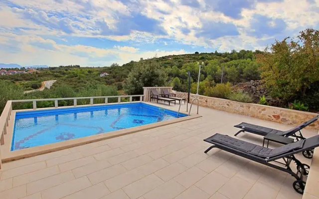 Holiday Home Villa Tonka
