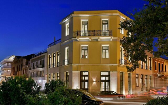 Отель Thission Luxury Homes by K&K вид на фасад