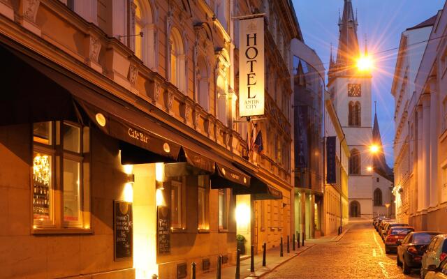 Antik City Hotel вид на фасад