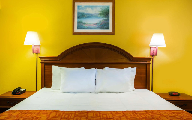 Howard Johnson by Wyndham Panama City