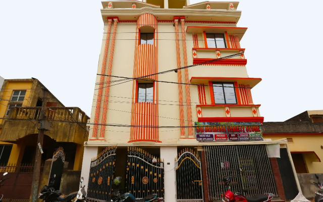 OYO Flagship 19602 Omm Residency