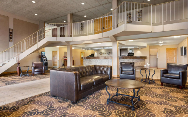 Ramada by Wyndham Bismarck